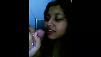 Slutty coeds Isida और Darla एक भाग्यशाली दोस्तों के कठोर सेक्सी फुल मूवी फुल मूवी मुर्गा साझा करते हैं